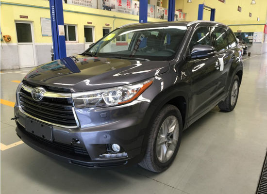 Akrilik reçine hazır karışık araba boyası Yüksek parlaklıklı çoklu görüntü dayanıklı