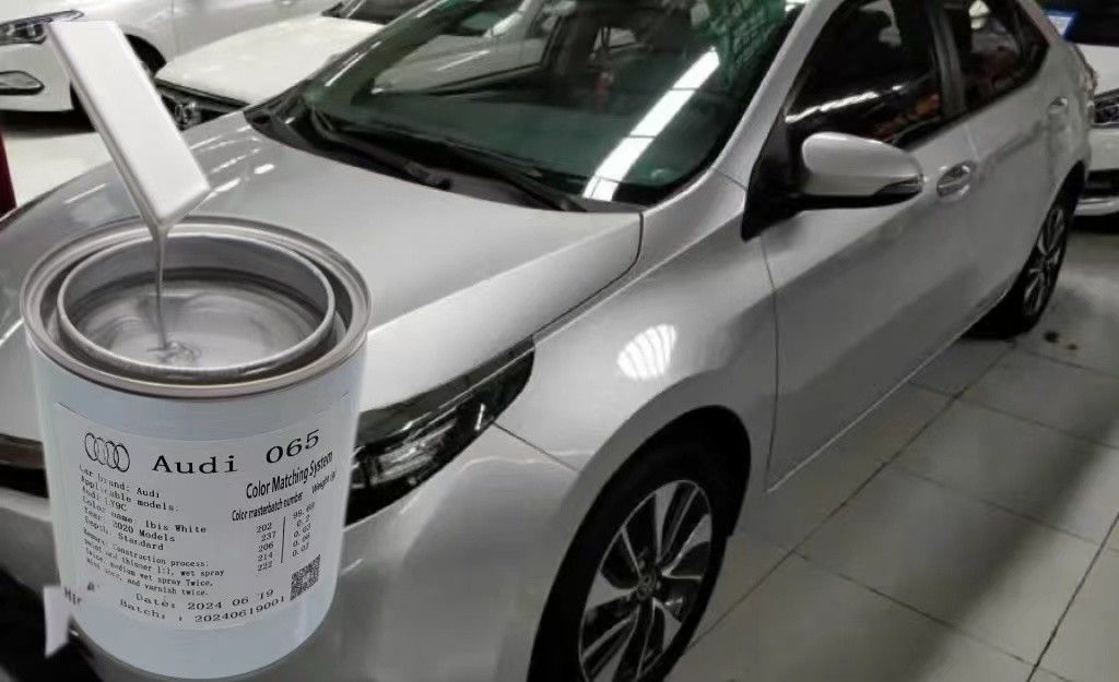 Toyota 1E0 çarpıcı koyu gri renk için araba boyasını tamamlayın